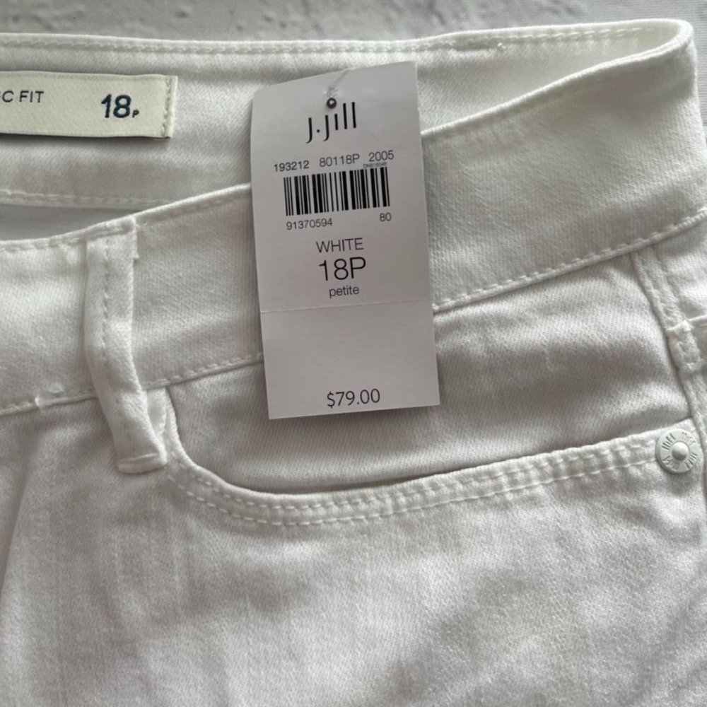 J. Jill Authentic Fit Fringed-Hem Cropped Jeans - Picture 6 of 12